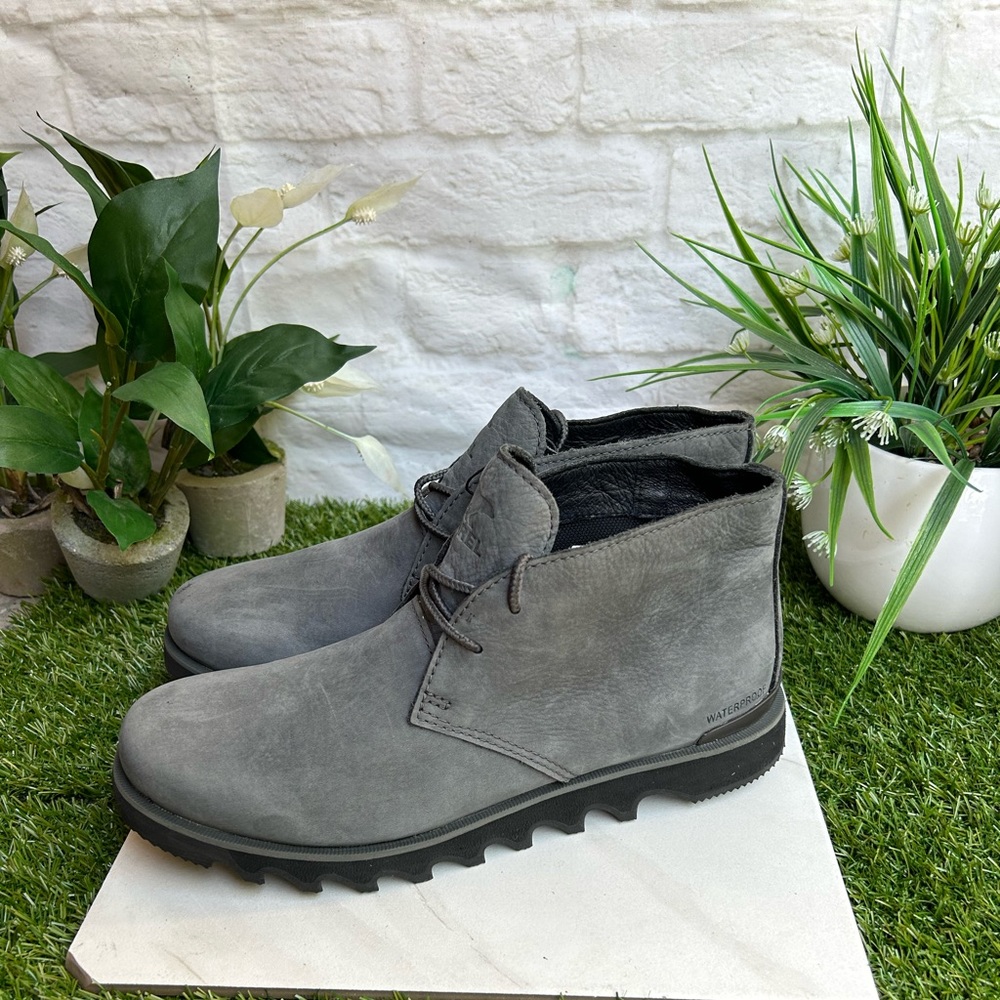 Sorel Kezar Waterproof Grey boots Size 8.5